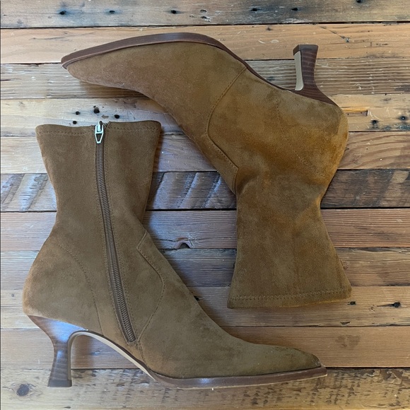 Dolce Vita Ankle Boot - Picture 4 of 10